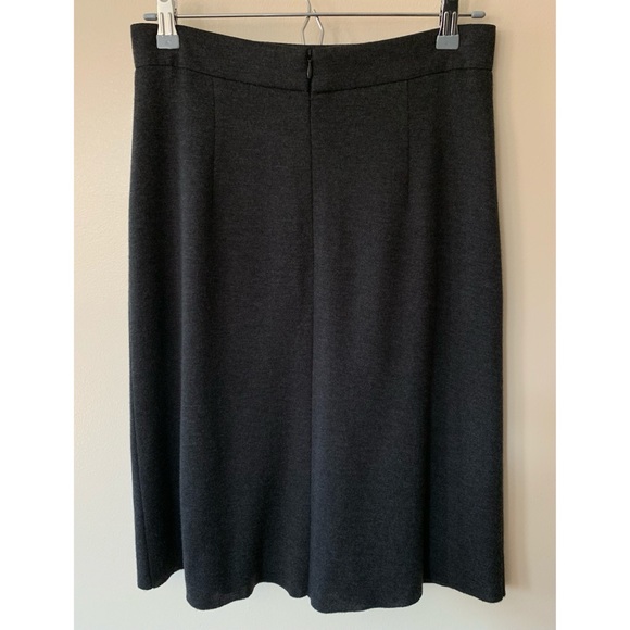Akris • 8 • Pleated Front Cashmere Silk Charcoal Skirt - Picture 3 of 6